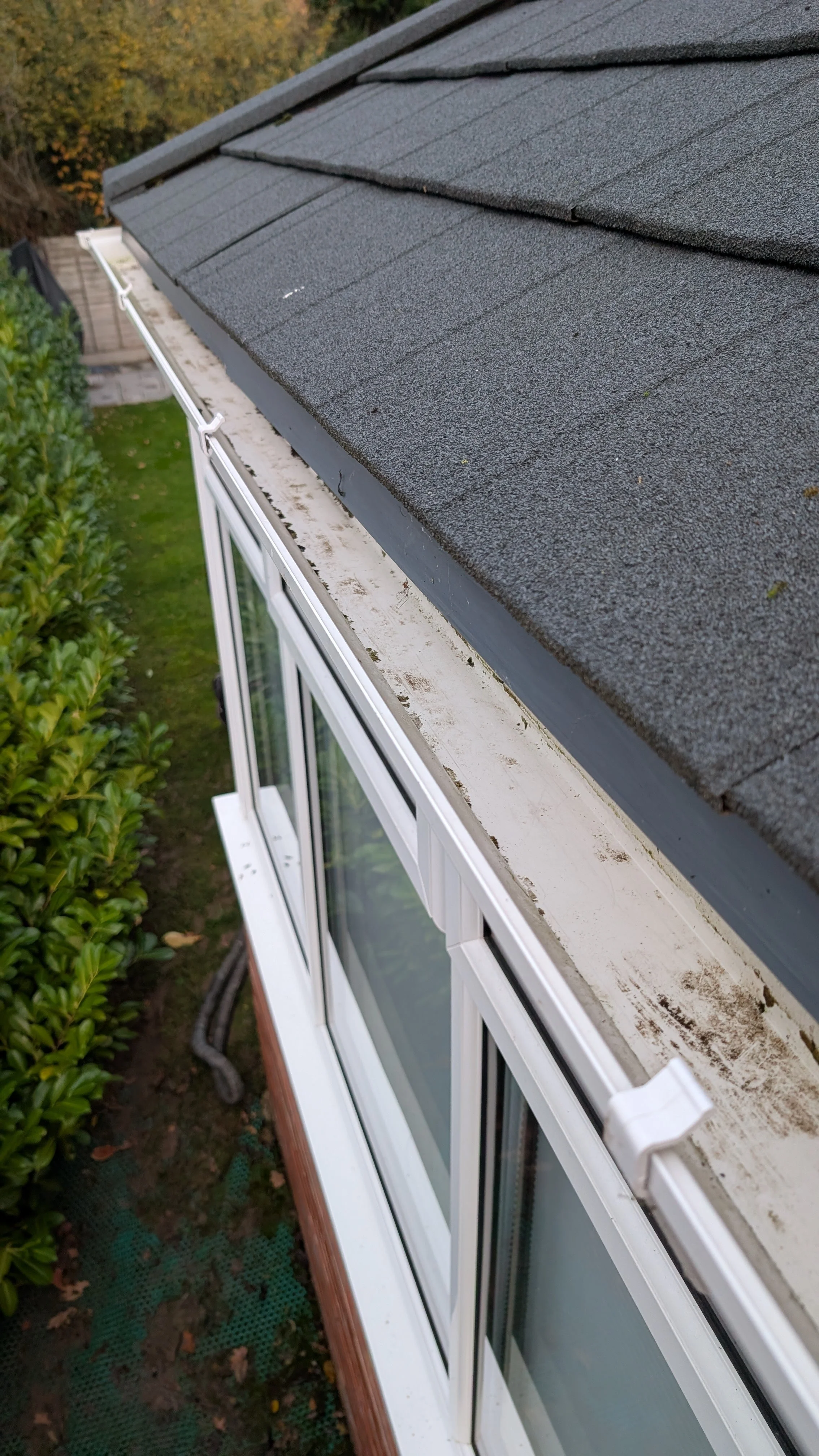 Gutters cleared and clean after professional cleaning Melbourne